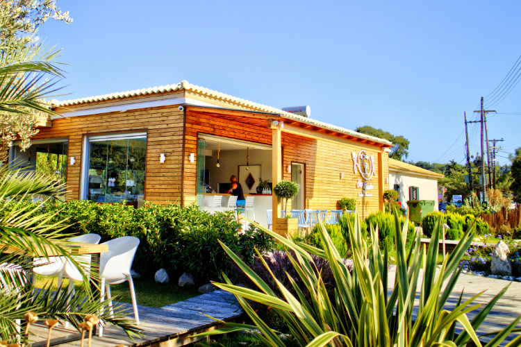 Sea Garden Cocktail Restaurant